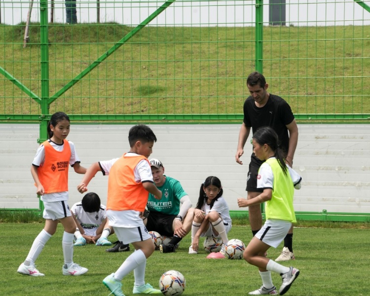 德式青训体系移植南通：门兴学院联合支云夏令营开营