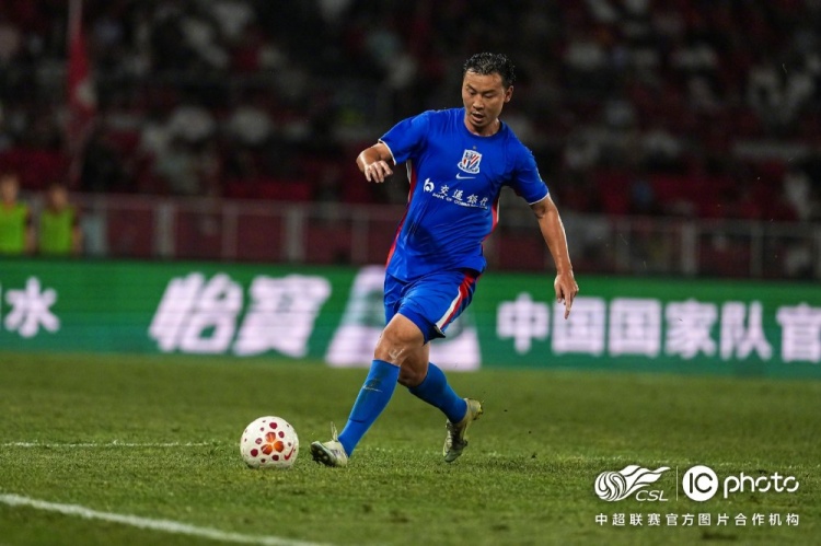 申花客场1-3辽宁铁人 热菲尼奥双响 申花客场1-3辽宁铁人 热菲尼奥双响