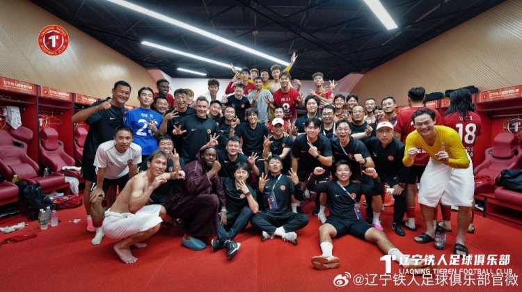 热菲尼奥双响 辽宁铁人楠波湾3-1力克上海申花 热菲尼奥双响 辽宁铁人楠波湾3-1力克上海申花