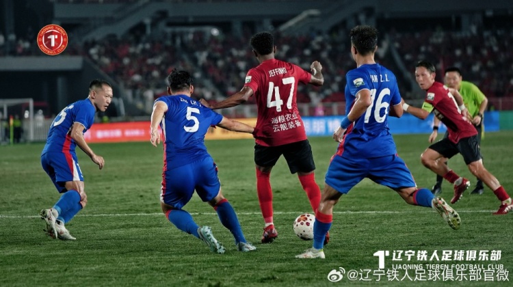 热菲尼奥双响 辽宁铁人楠波湾3-1力克上海申花 热菲尼奥双响 辽宁铁人楠波湾3-1力克上海申花