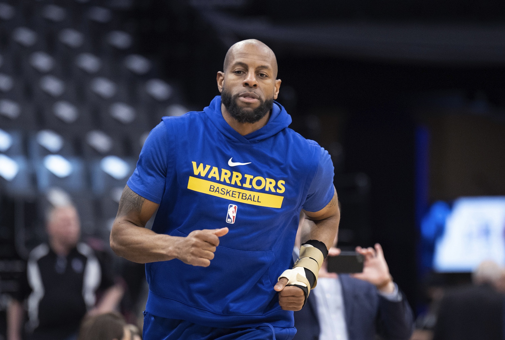 伊戈达拉直言NBA赢球已非首要目标 摆烂队泛滥数据刷子拿大合同 伊戈达拉直言NBA赢球已非首要目标 摆烂队泛滥数据刷子拿大合同