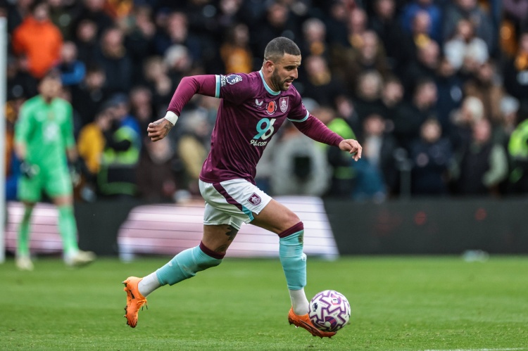 埃弗顿酝酿零价抄底伯恩利老将沃克 埃弗顿酝酿零价抄底伯恩利老将沃克