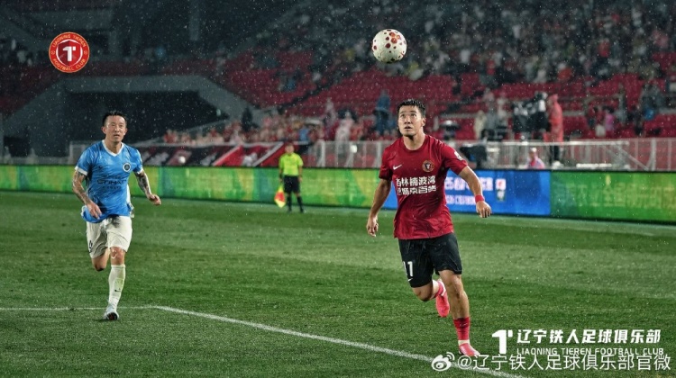 姜至鹏角球绝杀 深圳新鹏城客场2-1逆转辽宁铁人