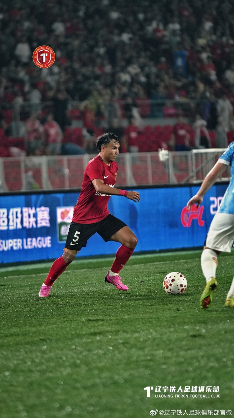 姜至鹏角球绝杀 深圳新鹏城客场2-1逆转辽宁铁人