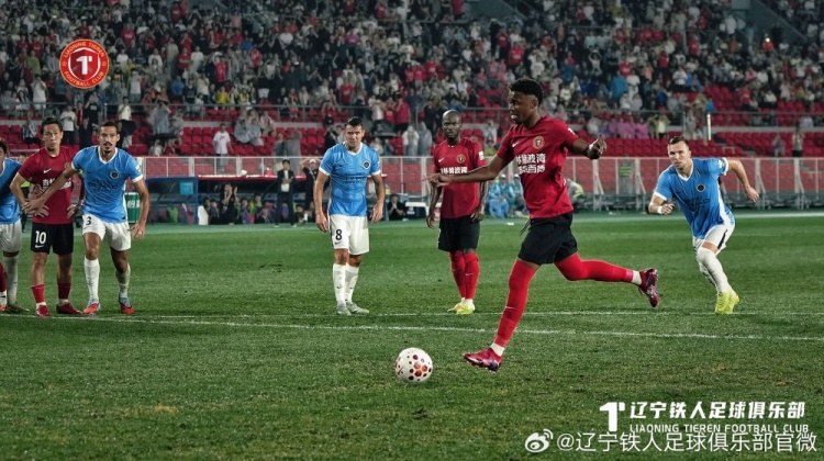 姜至鹏角球绝杀 深圳新鹏城客场2-1逆转辽宁铁人